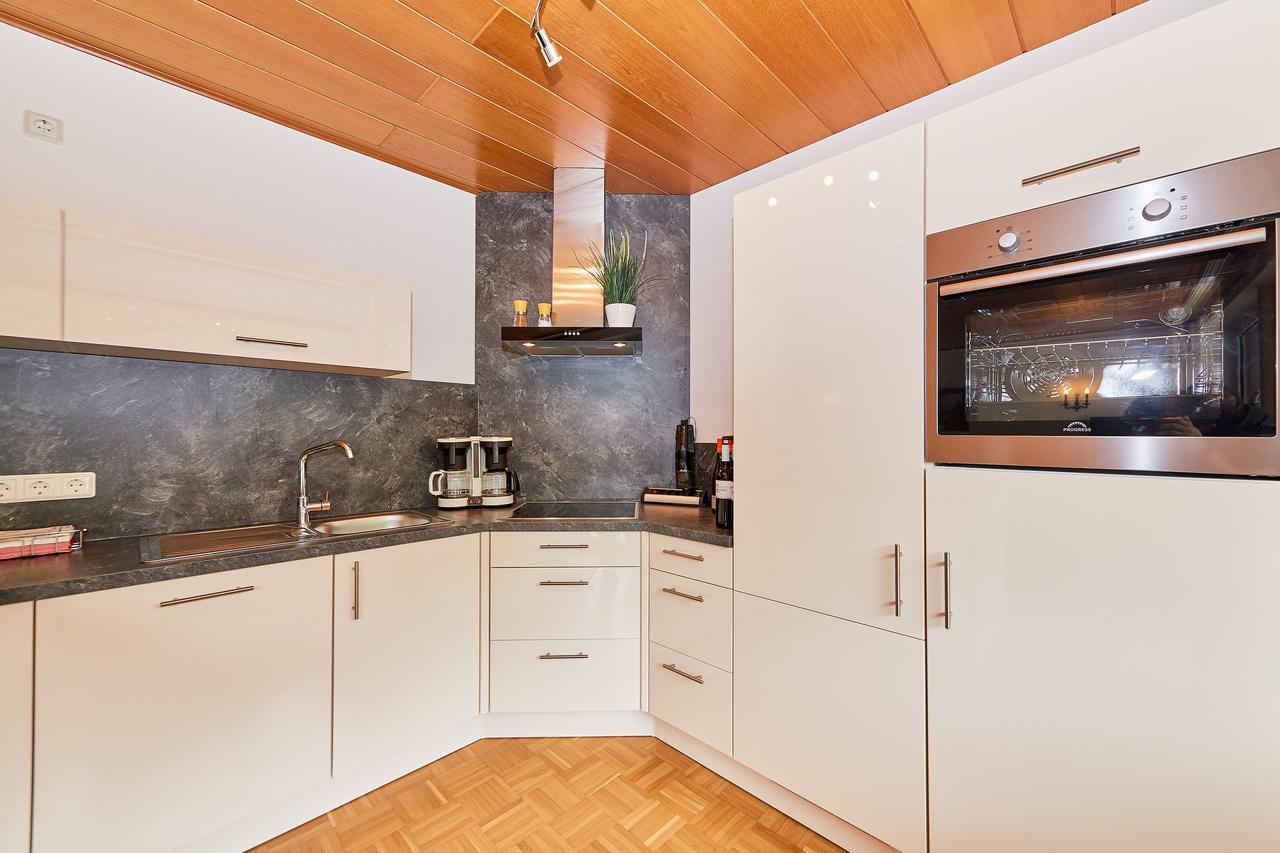 Ferienwohnung "Edeltrud Deluxe Moselblick" ベルンカステル・クース エクステリア 写真