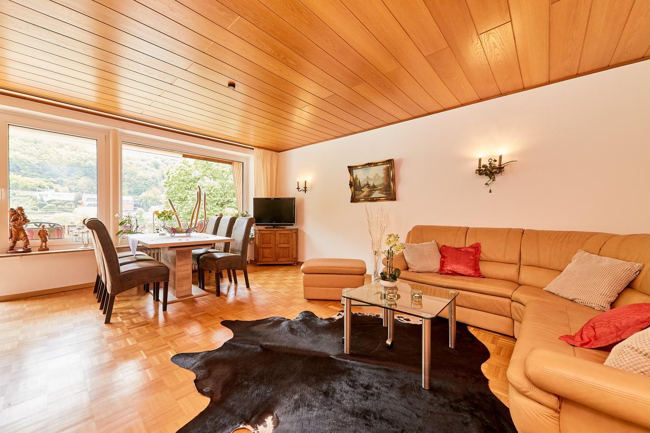 Ferienwohnung "Edeltrud Deluxe Moselblick" ベルンカステル・クース エクステリア 写真